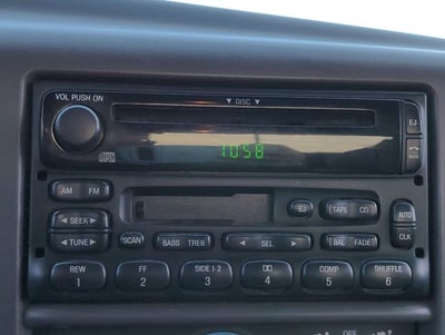 2001 Ford Super Duty F-350 DRW DRW