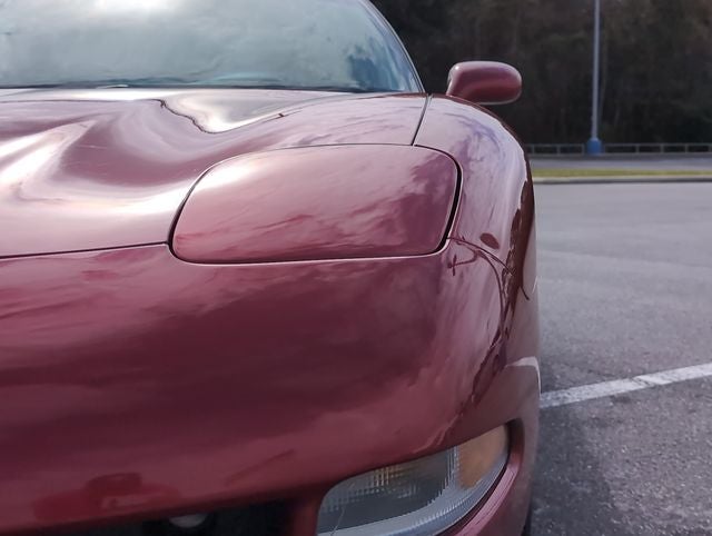 2004 Chevrolet Corvette Base