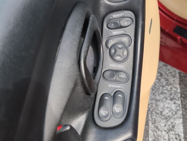 2004 Chevrolet Corvette Base