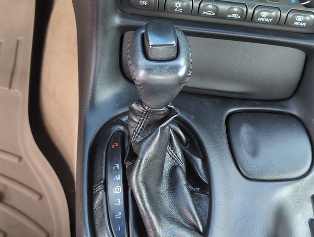 2004 Chevrolet Corvette Base