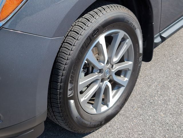 2013 Nissan Pathfinder SV