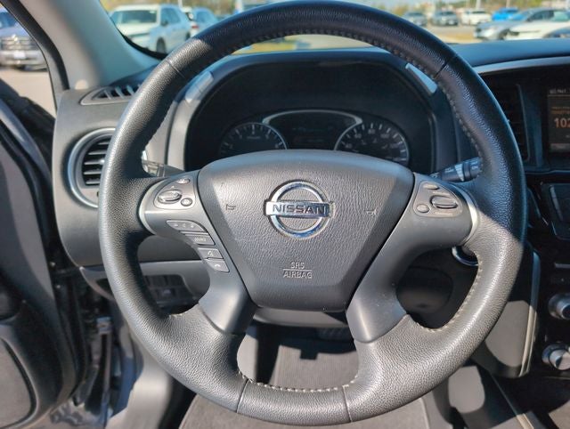 2013 Nissan Pathfinder SV