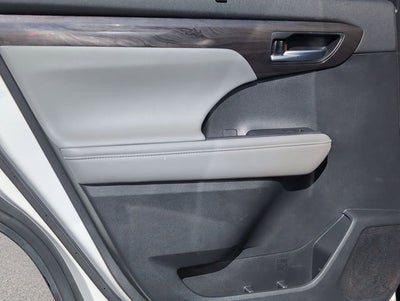 2021 Toyota Highlander Hybrid Limited