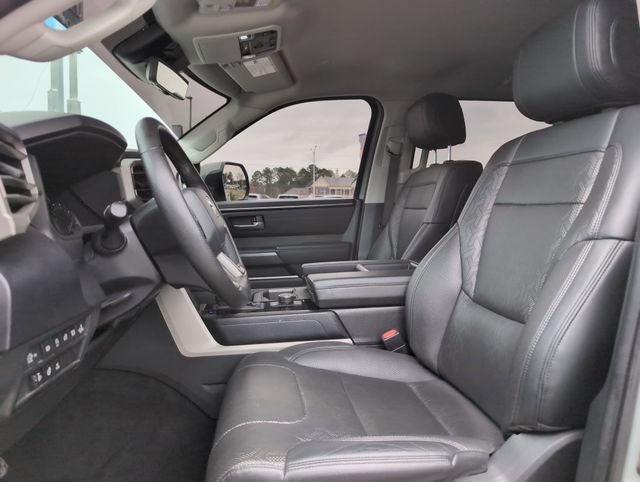 2022 Toyota Tundra 2WD SR5