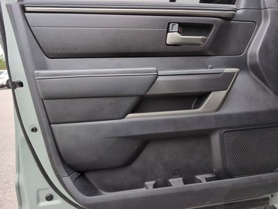 2022 Toyota Tundra 2WD SR5