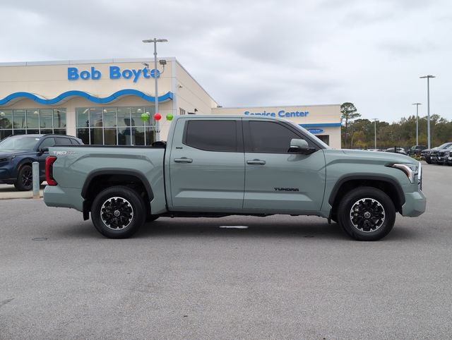 2022 Toyota Tundra 2WD SR5