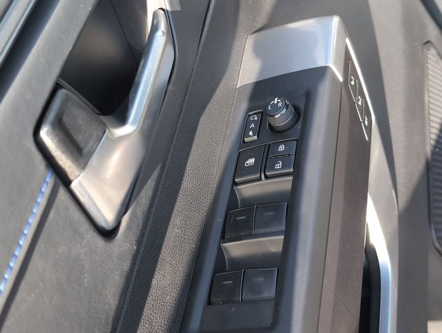 2022 Toyota Tundra 4WD Platinum