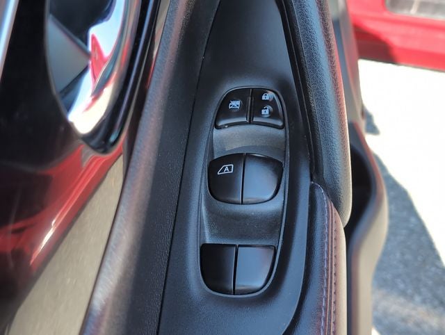 2017 Nissan Rogue Sport SL