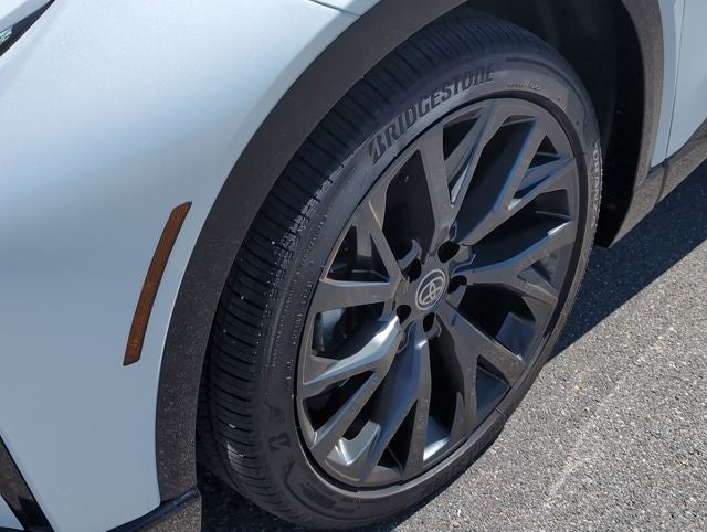 2025 Toyota Crown Signia Limited