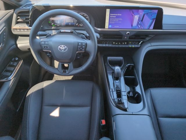 2025 Toyota Crown Signia Limited