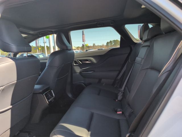 2025 Toyota Crown Signia Limited