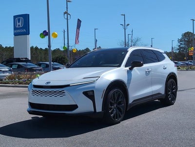 2025 Toyota Crown Signia Limited