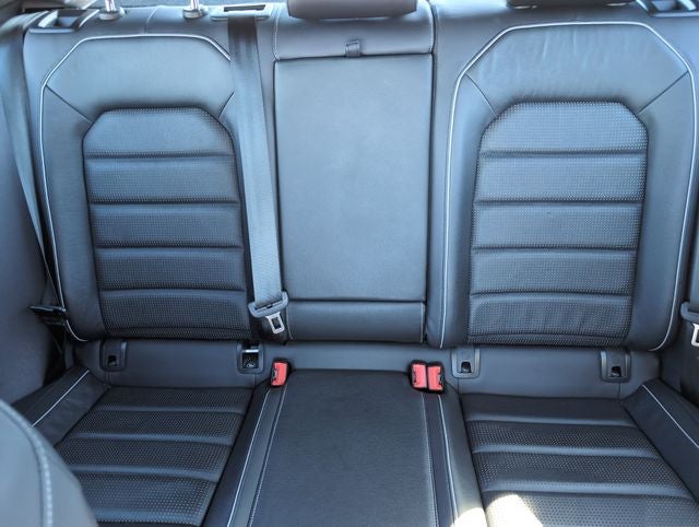 2019 Volkswagen Golf R DCC & Navigation 4Motion