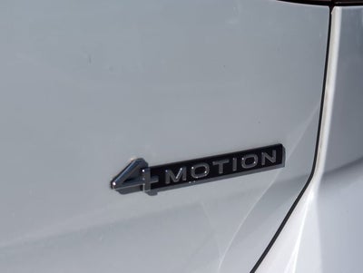 2019 Volkswagen Golf R DCC & Navigation 4Motion